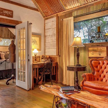 Pet-Friendly Wimberley Cabin With Fire Pit And Hot Tub Buitenkant foto