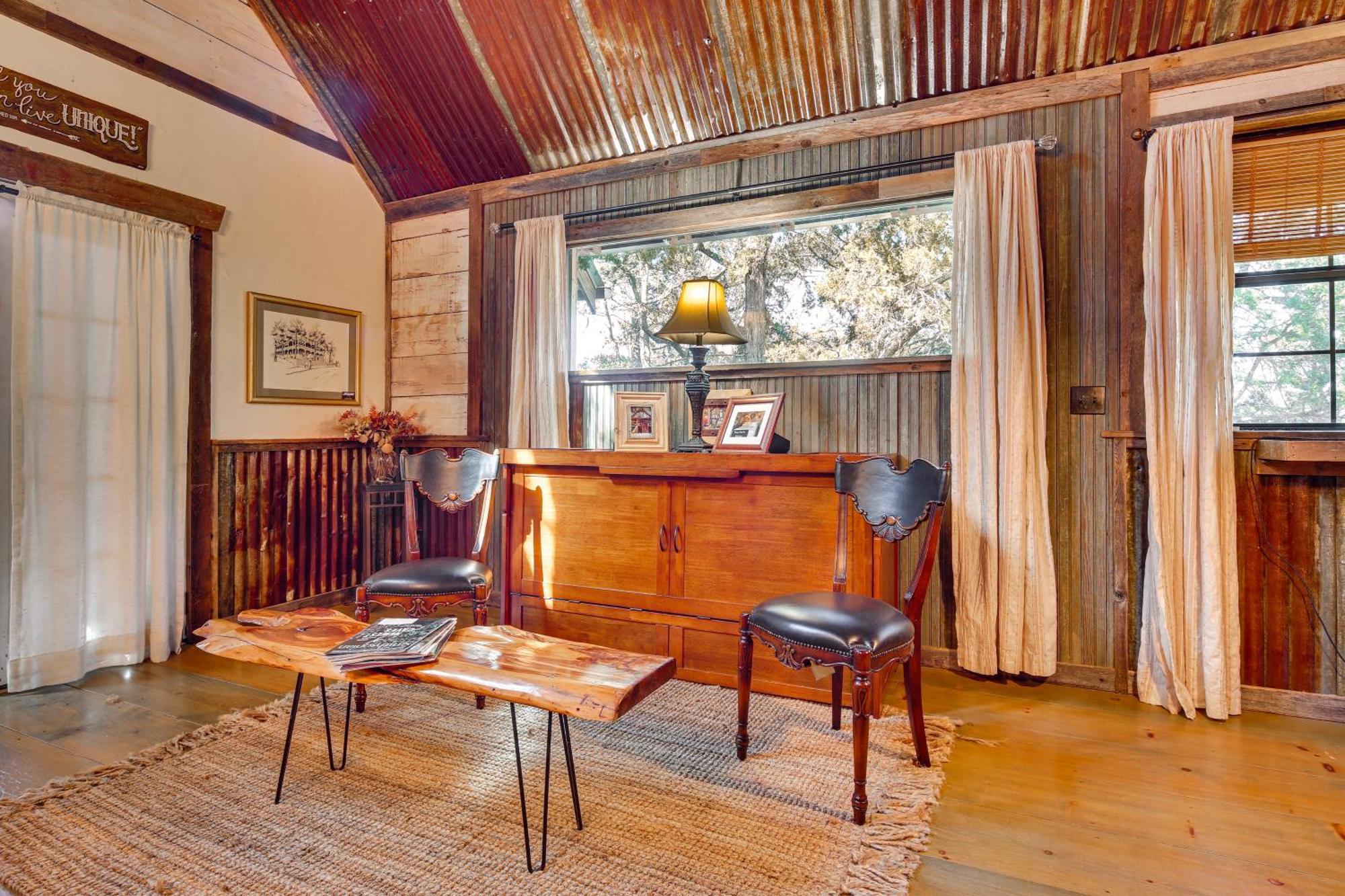 Pet-Friendly Wimberley Cabin With Fire Pit And Hot Tub Buitenkant foto